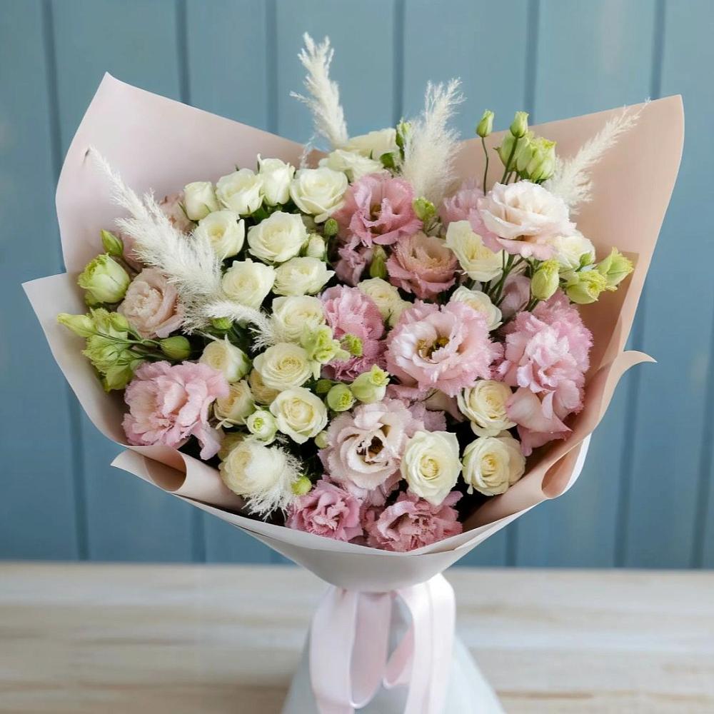 Букет цветов из: Альстромерии и Розы в Поселок дома отдыха Огарево