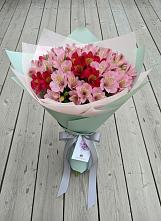 Букет цветов из:  Альстромерии в Поселок дома отдыха Огарево
