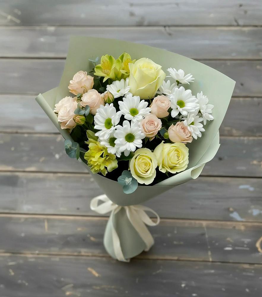 Букет цветов из: Альстромерии, Розы и Хризантемы в Поселок дома отдыха Огарево