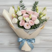 Букет цветов из:  Лизиантусы в Поселок дома отдыха Огарево