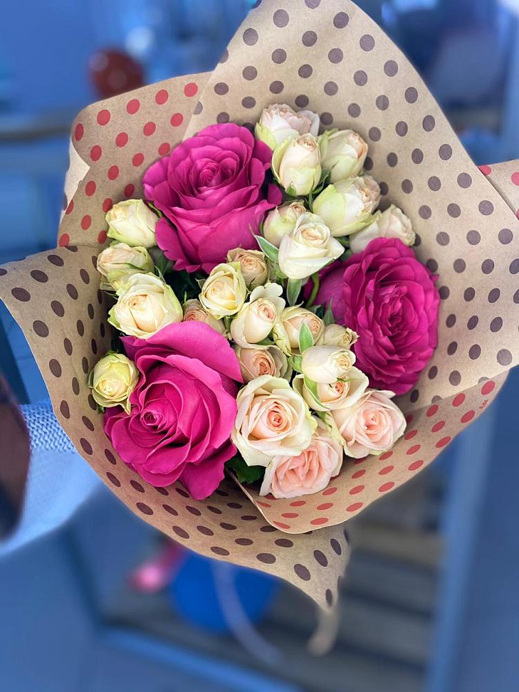 Букет цветов из: Розы в Поселок дома отдыха Огарево