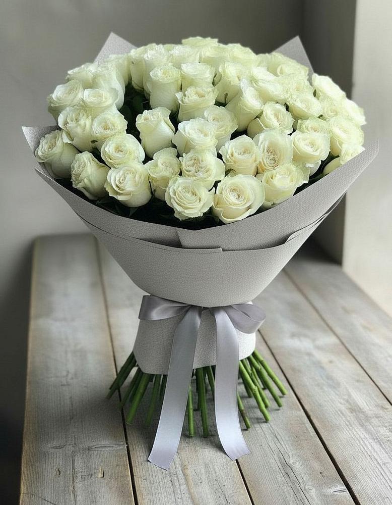 Букет 35 Белых роз в Поселок дома отдыха Огарево
