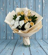 Букет цветов из:  Розы и Хризантемы в Поселок дома отдыха Огарево