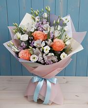 Букет цветов из:  Лизиантусы, Розы, Альстромерии и Гипсофила в Поселок дома отдыха Огарево