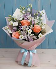 Букет цветов из:  Лизиантусы, Розы, Альстромерии и Гипсофила в Поселок дома отдыха Огарево