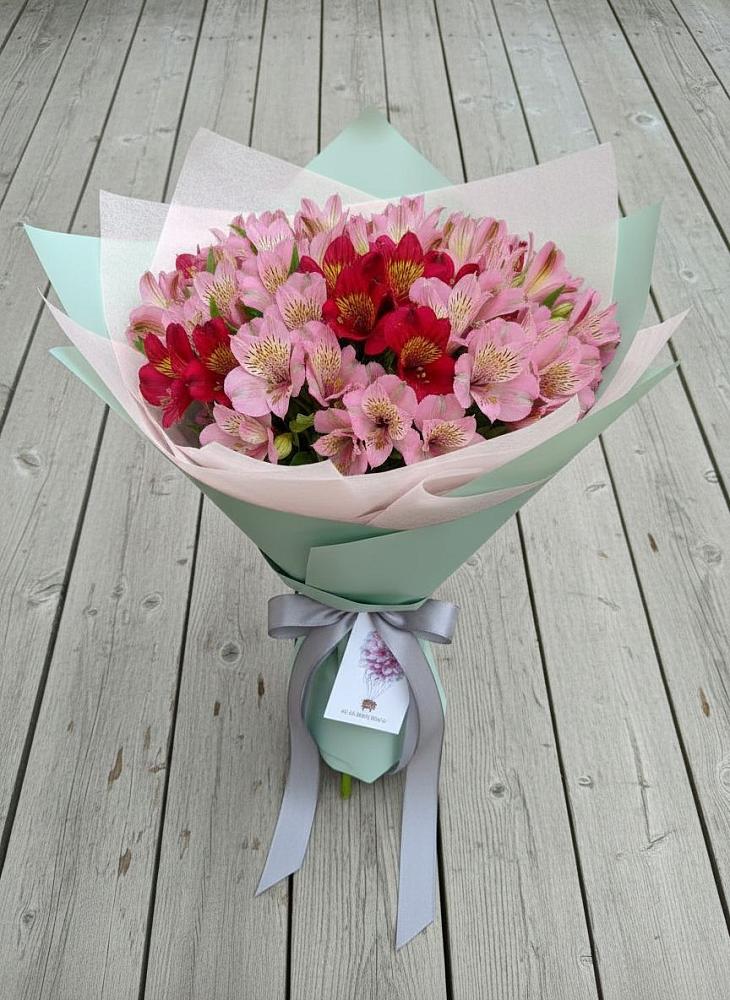 Букет цветов из: Альстромерии в Поселок дома отдыха Огарево