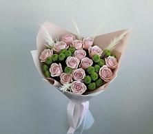 Букет цветов из:  Розы и Хризантемы в Поселок дома отдыха Огарево