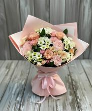 Букет цветов из:  Гвоздики, Розы и Хризантемы в Поселок дома отдыха Огарево