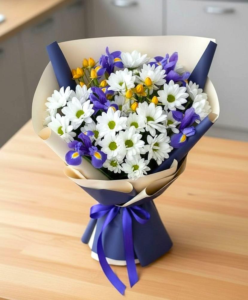 Букет цветов из: Розы, Ирисы и Хризантемы в Поселок дома отдыха Огарево