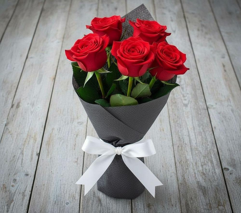 Букет 5 Красных роз Эдлесс Лав в Поселок дома отдыха Огарево