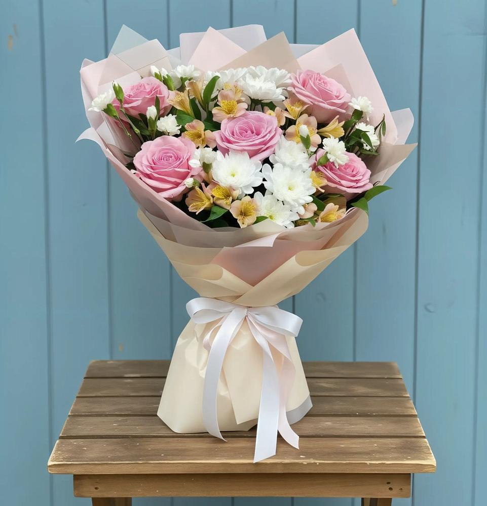 Букет цветов из: Гвоздики, Орхидеи и Розы в Поселок дома отдыха Огарево